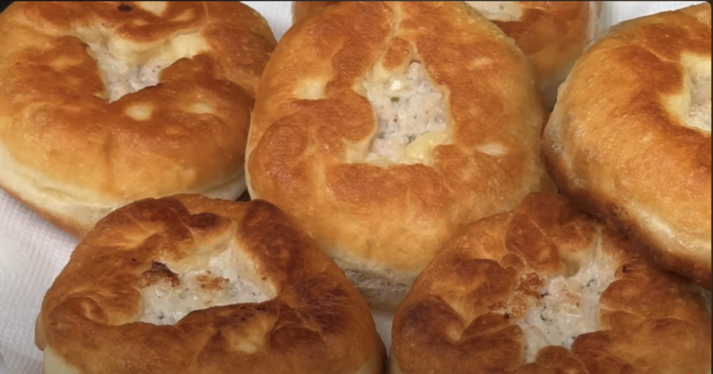 Gogosi umplute cu carne