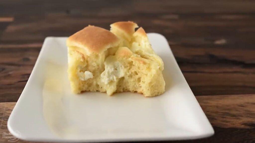 Desert grilaj cu brânză dulce și smântână fermentată