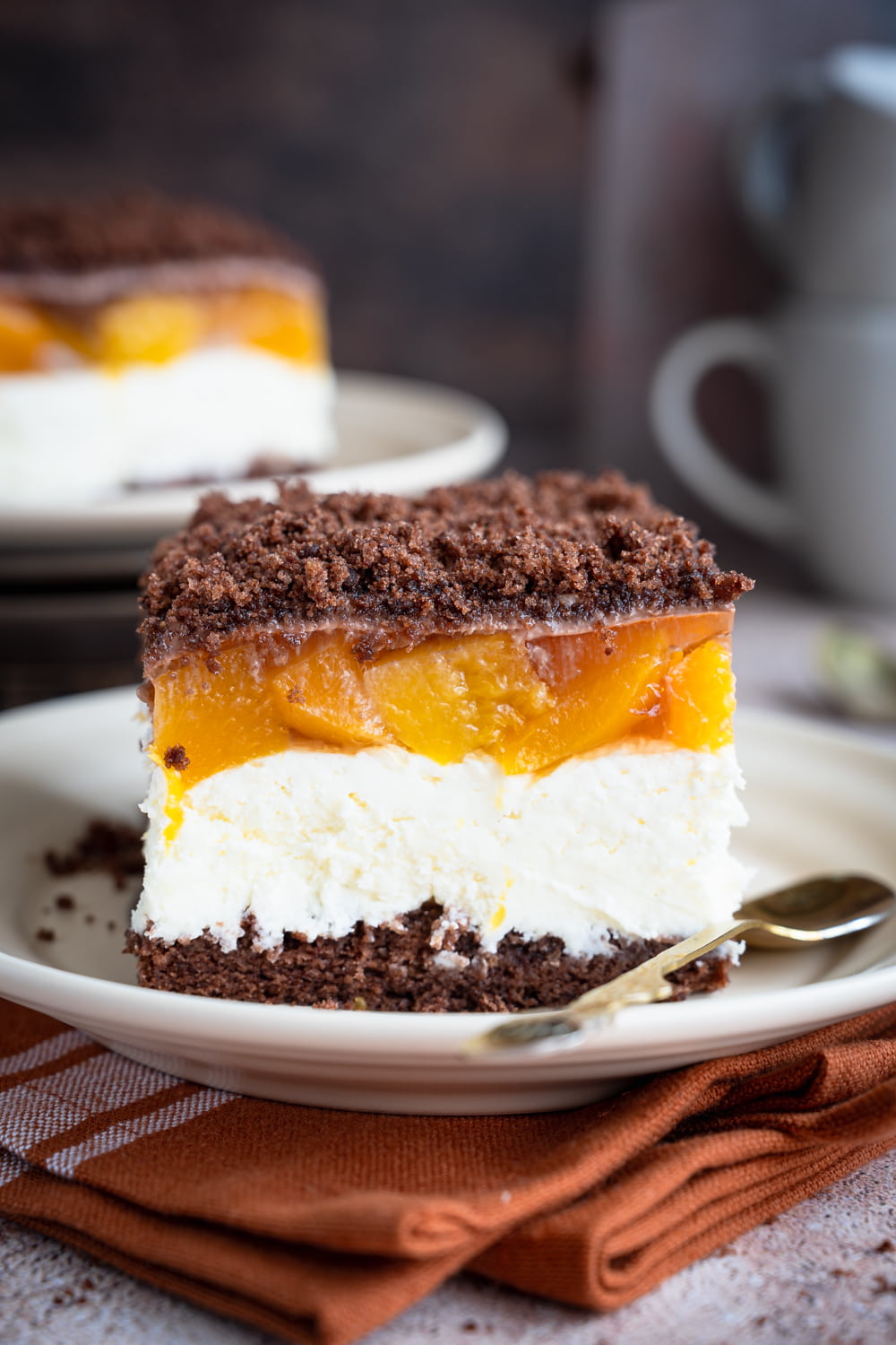 prajitura cu branza dulce si piersici