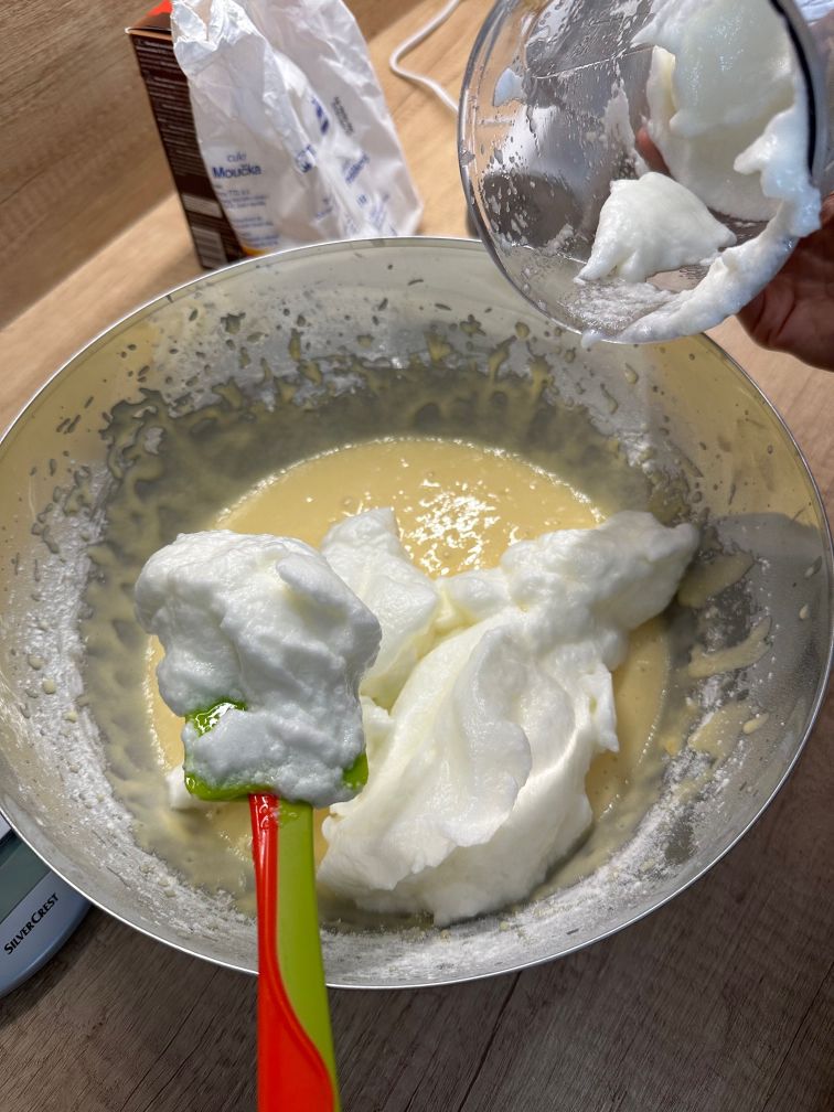 Chec pufos fără gluten