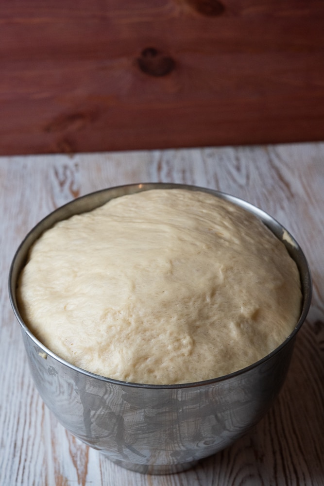 Gogoși pufoase umplute cu gem: le-am copt în cuptor, fără ulei