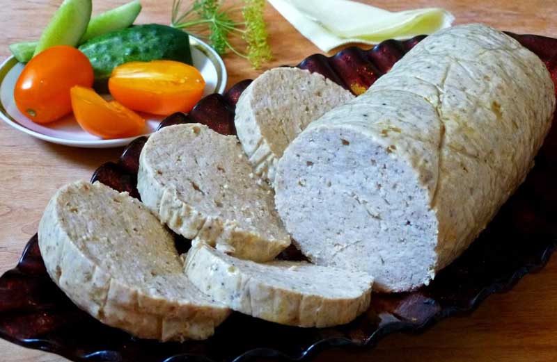 Carnati de pui fierti