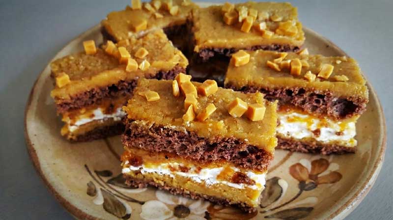 Prajitura cu caramel si bezea