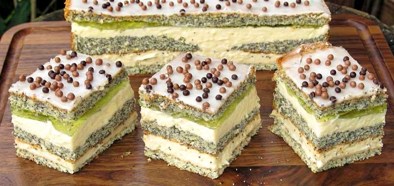 Prăjitură cu blat de mac și cremă fină de lămâie – un desert ușor de preparat