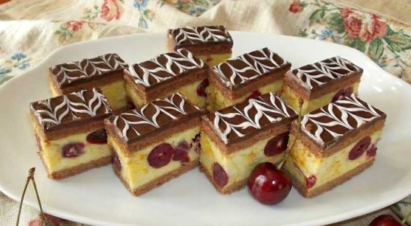 Prajitura cu visine si foi